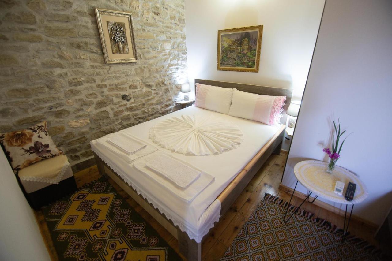 The Mosaic House - Shtepia Me Mozaik Hotel เปอร์เมต ภายนอก รูปภาพ